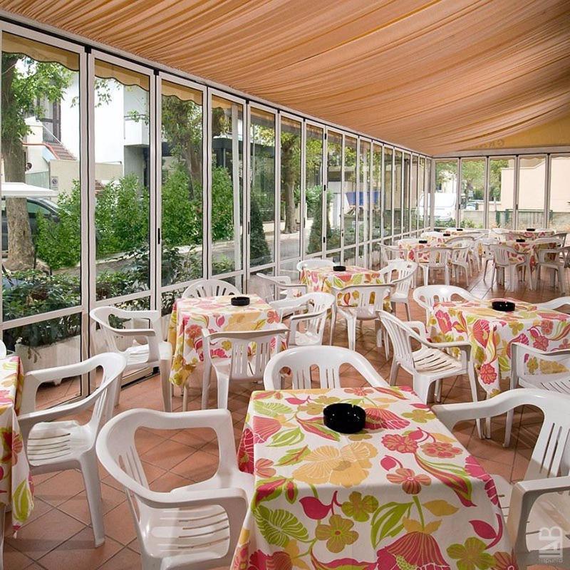 Hotel Granada Cattolica Exterior photo