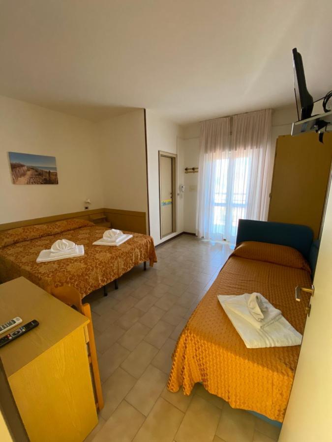 Hotel Granada Cattolica Exterior photo