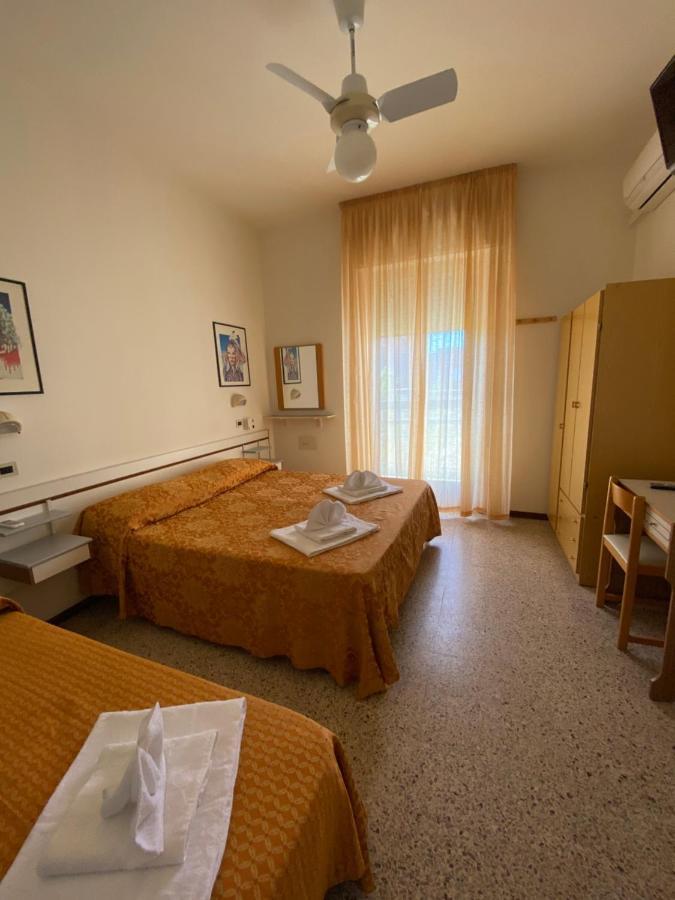 Hotel Granada Cattolica Exterior photo